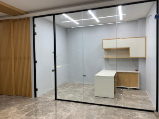 درب شیشه ای