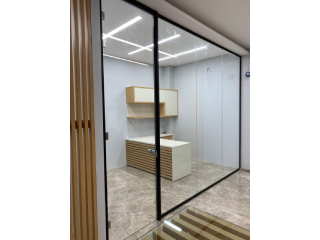 درب شیشه ای